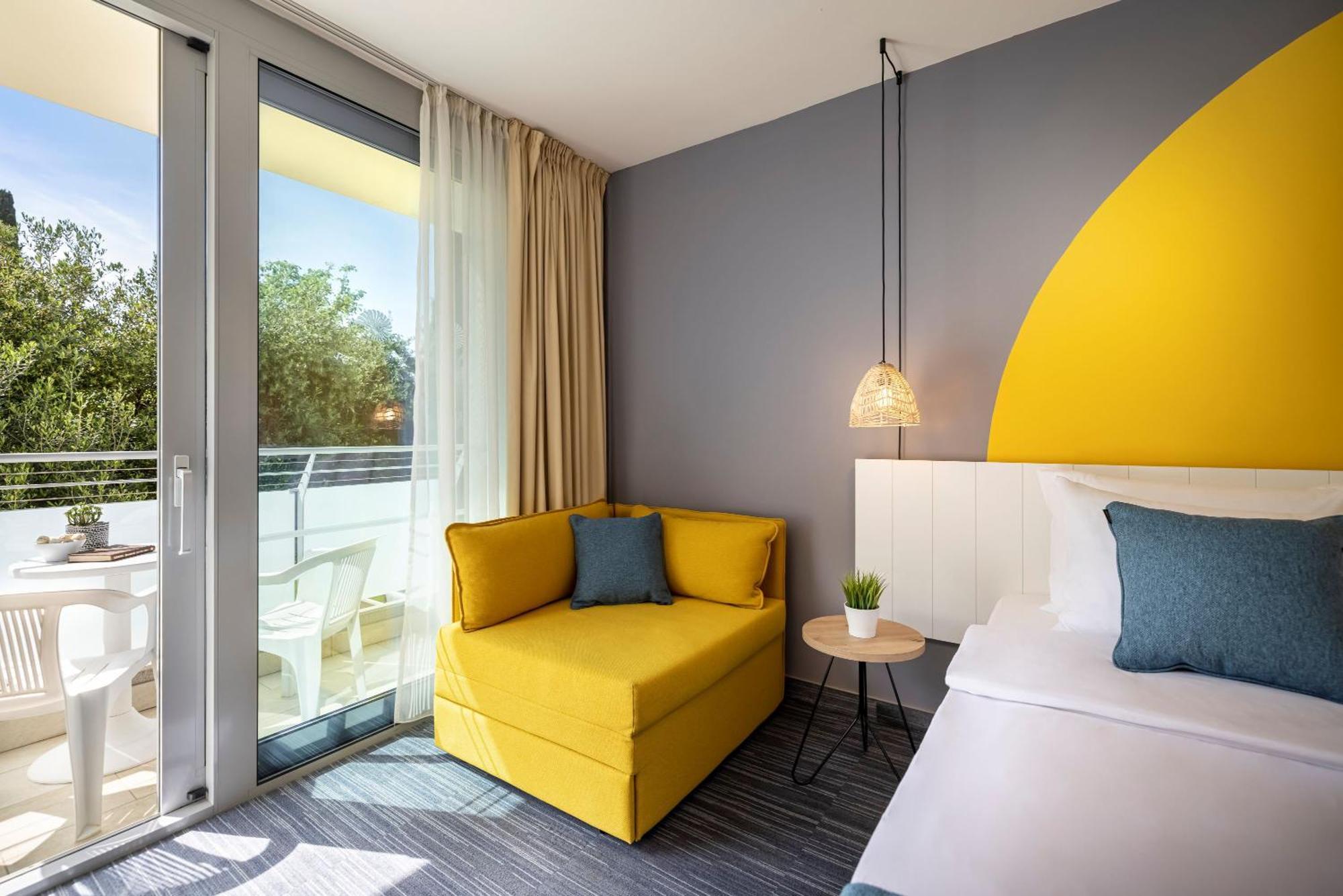Sunny By Valamar Hotel 3*