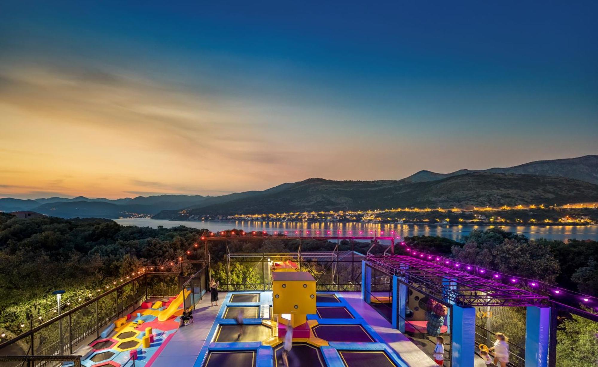 Hotel Sunny By Valamar 3*